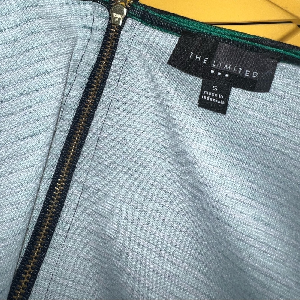 the limited green & black striped long sleeve dress size S - Picture 4 of 11